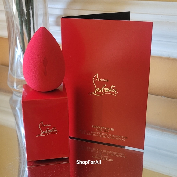 Christian Louboutin - Picture 2 of 9